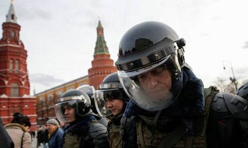 Стратегия властей в борьбе с протестом: главное – угодить Путину…