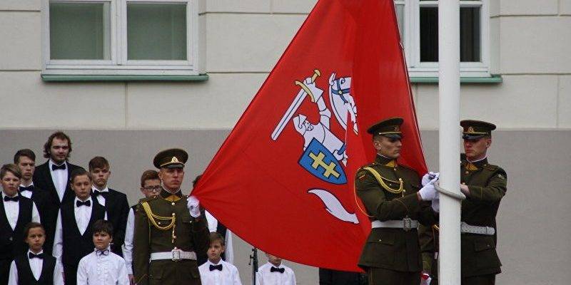 Литва дружбе с Беларусью предпочитает создавать линию фронта