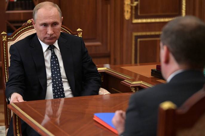 Путин ищет преемника, который будет ошибаться меньше Медведева