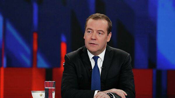 Большие откровения советского мальчика Димы Медведева