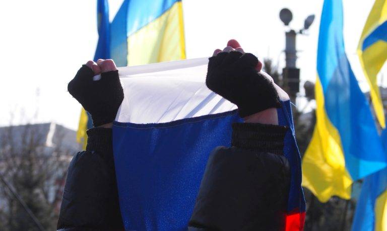 Зачем Украина хочет вернуть Крым, который всегда был для нее чужим