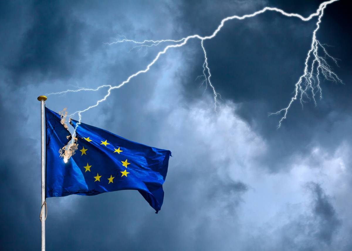 Le Monde предрекла большой удар по Европе из-за попыток Италии выйти из ЕС