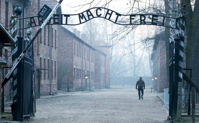 Вину за Холокост в Литве пытаются возложить… на Россию
