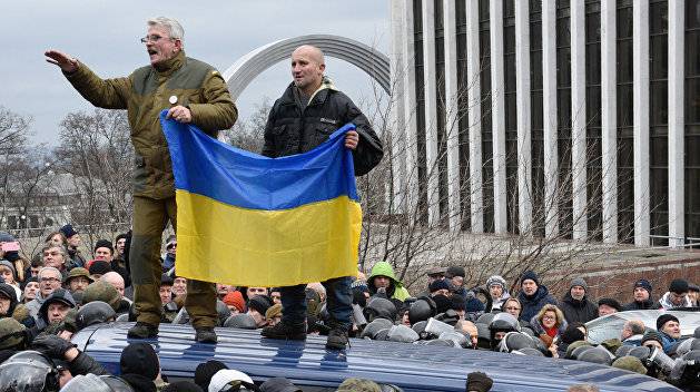 Центробежная тенденция: регионы Украины готовы к уходу от Киева