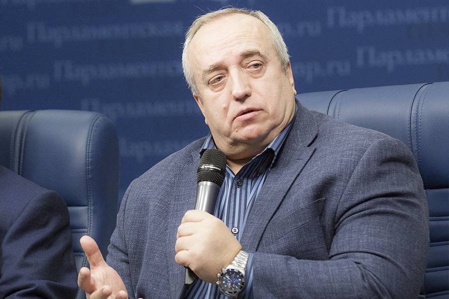 Клинцевич объяснил попытки экс-дипломатов Украины «вторгнуться в Крым»