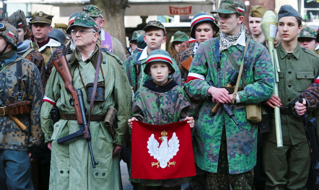 Культ «проклятых солдат»: Польша стала забывать про «подвиги» своих палачей