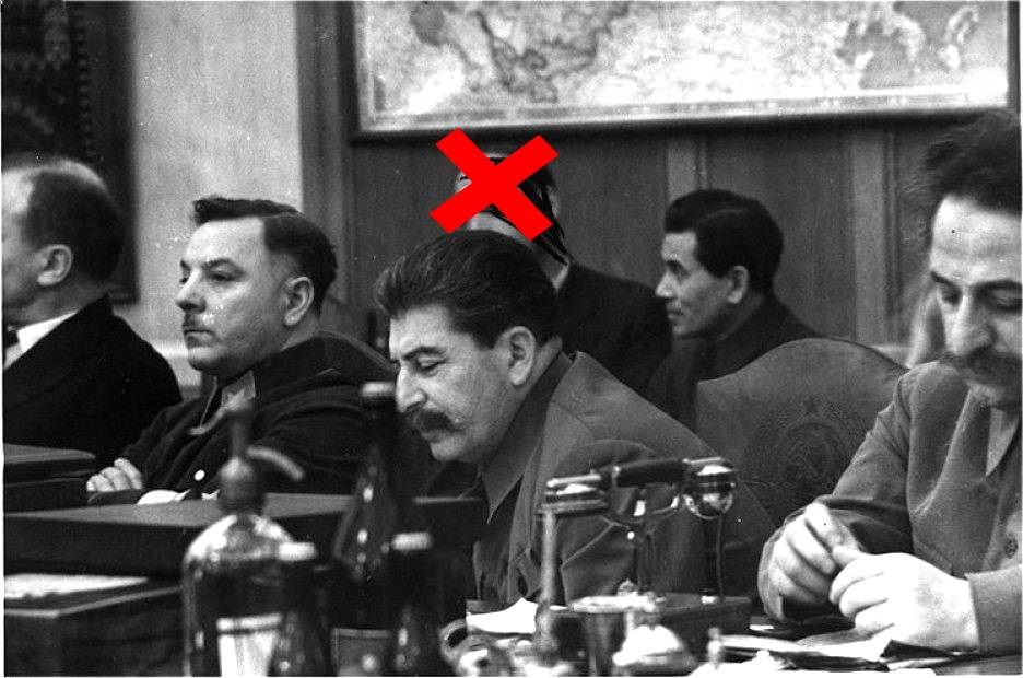 Почему секретарь Сталина бежал за границу?