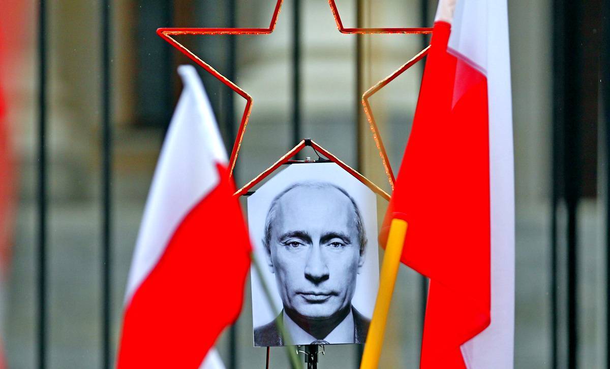 Myśl Polska об упущенном суверенитете Польши: нельзя приравнивать РФ и СССР