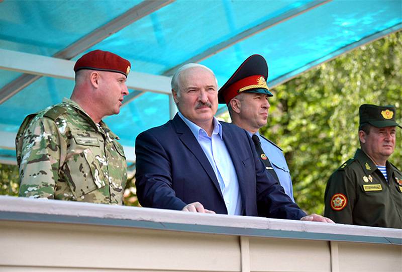 Зачем России Лукашенко? У него еще есть время исправить ошибки