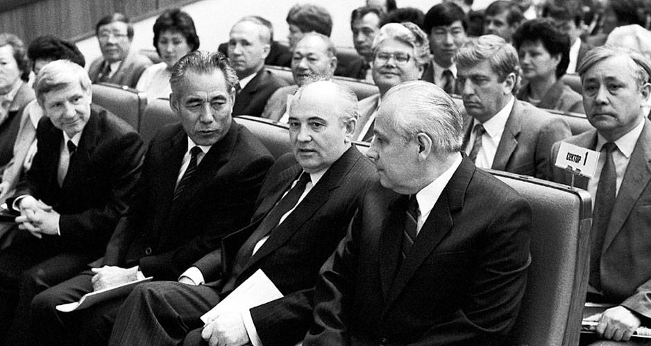 Пакт Молотова – Риббентропа и разрушение СССР
