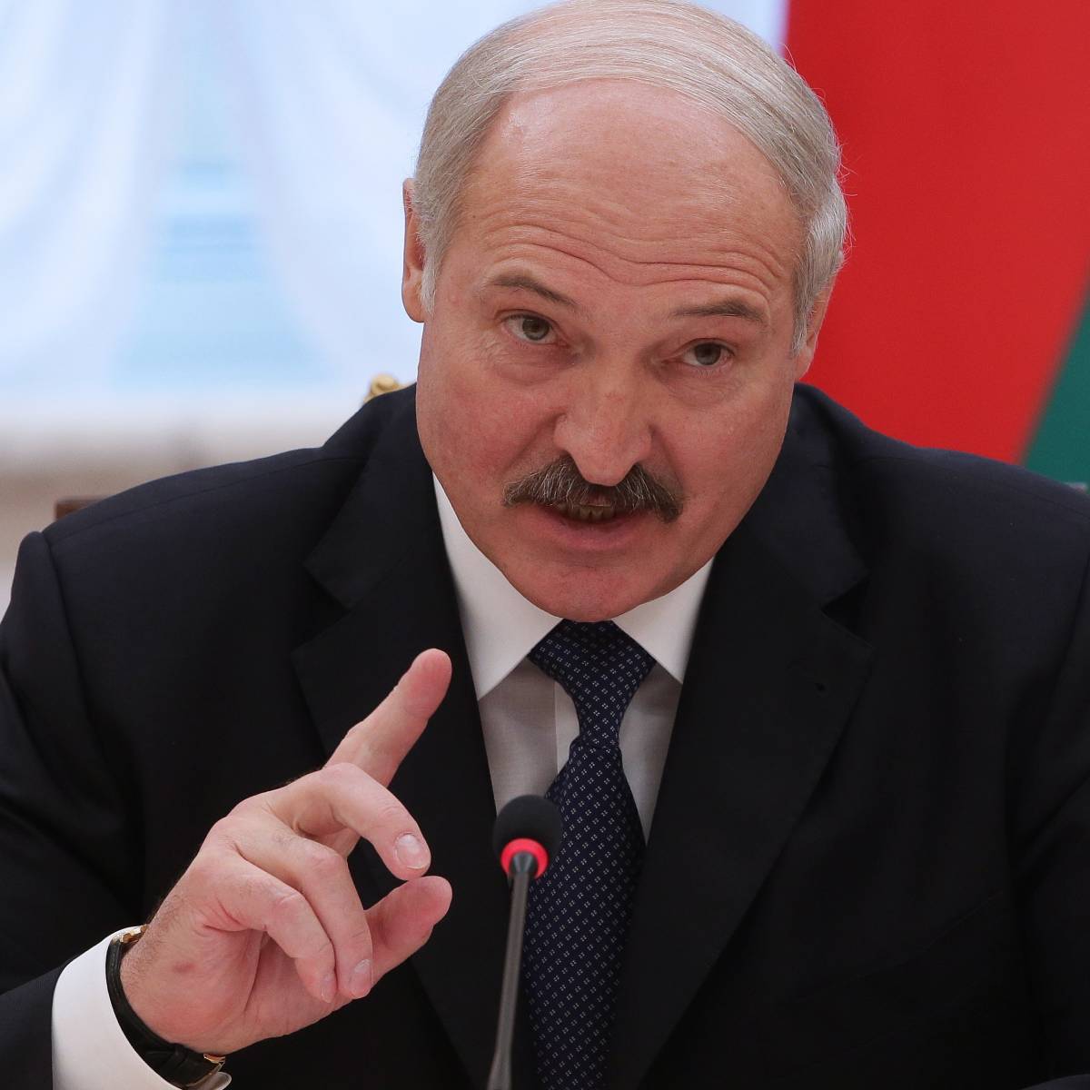 Лукашенко предрёк Белоруссии трудный год