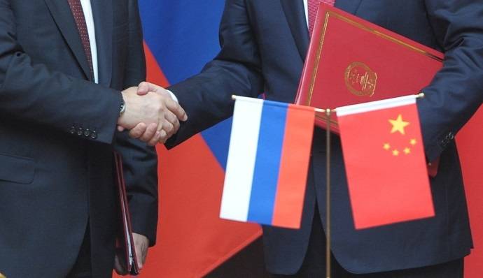 Китай предлагает России вместе бороться с цветными революциями