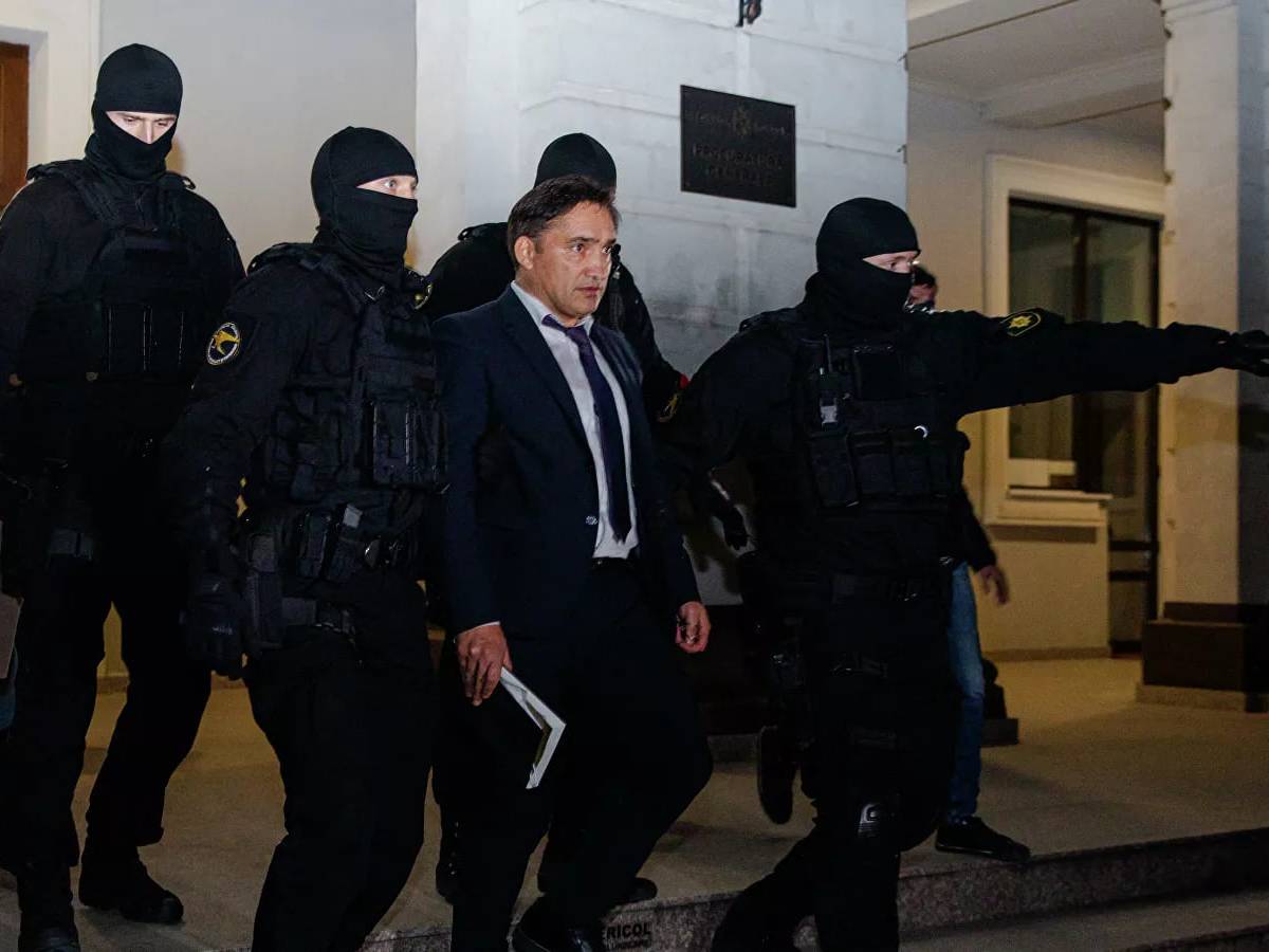 Молдова: скандал вокруг ареста генпрокурора разгорается