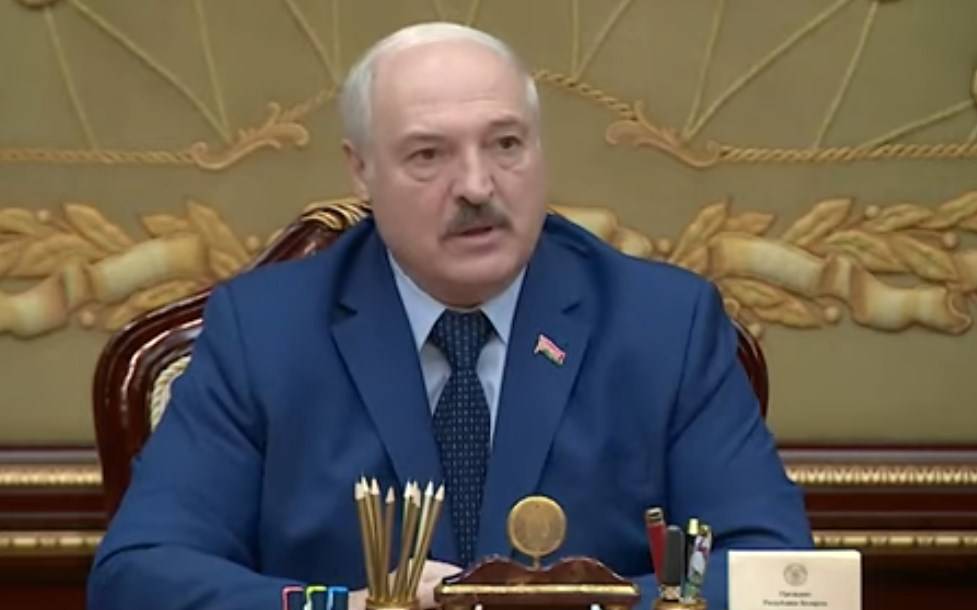 Лукашенко о закрытии польской границы: Поедут через Донбасс, а там ребята «резкие»