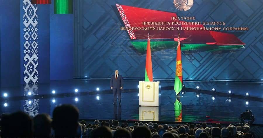 Послание Лукашенко – новая стратегия «осажденной крепости»