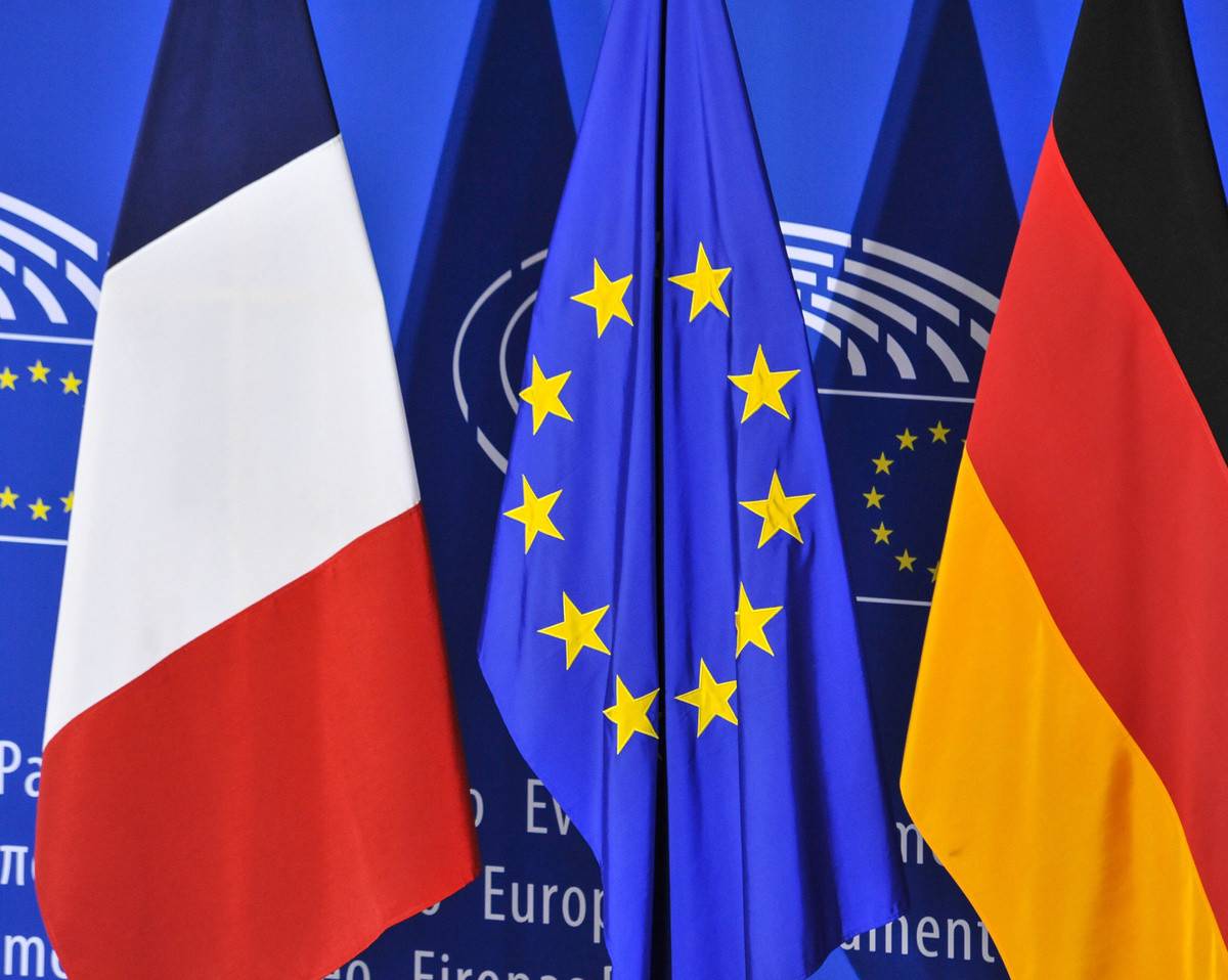 Франция и Германия опустились на дно: на обломках ЕС выживет один проект