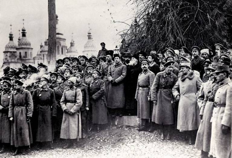 20 ноября 1917 года был принят Универсал Центральной Рады об автономии