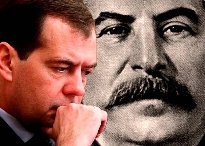 Как Дмитрий Медведев стал фанатом Сталина
