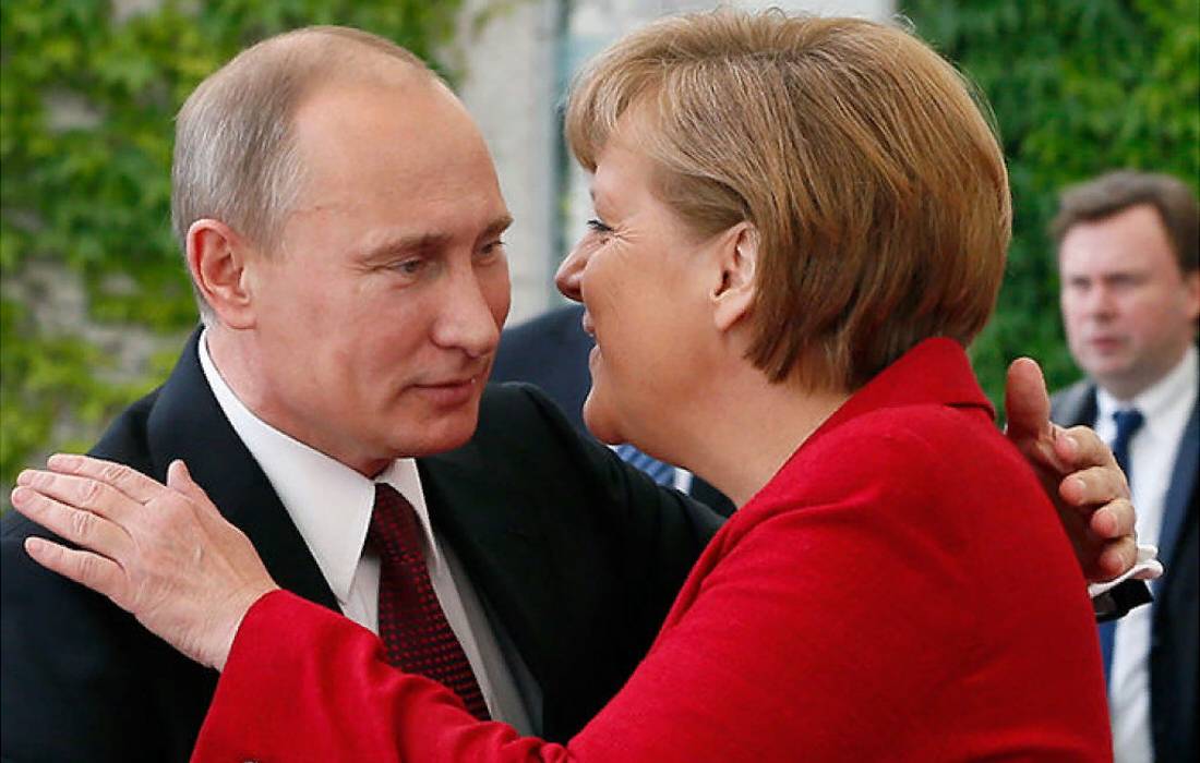 Express рассказало о «странной» связи Путина и Меркель