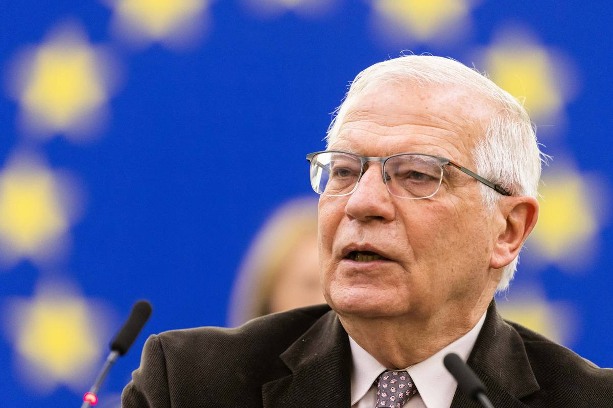 РИА Новости: глава Европарламента Боррель подсиживает Столтенберга