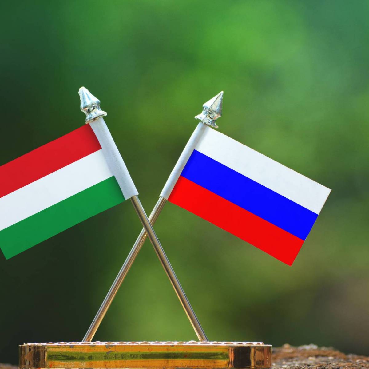Как Венгрия умудряется дружить с РФ несмотря на высокую цену