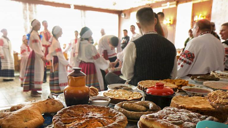 Новый год в Белоруссии: традиции и их политизация