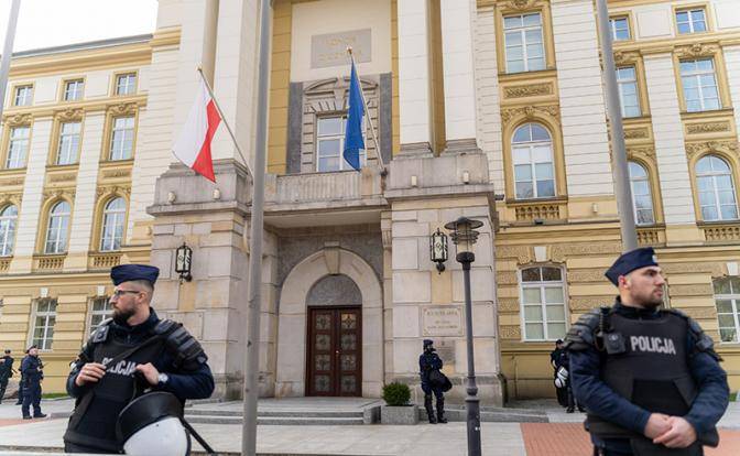 Варшава готовит уголовный десант на Львов?