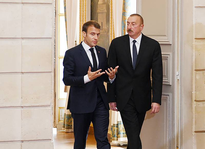 Алиев против Макрона: Сын чекиста надерет уши отпрыску «ботаника»