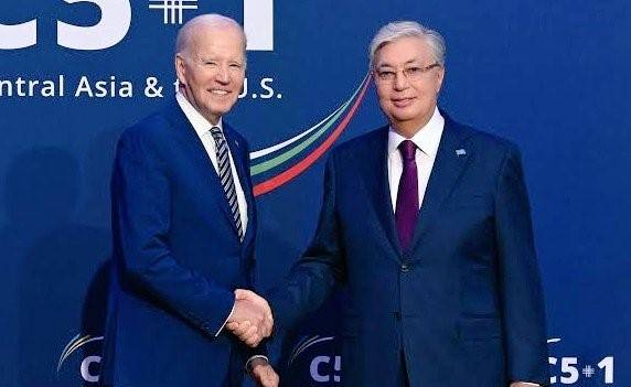 Почему Казахстану надо быть осмотрительнее в выборе партнёров?