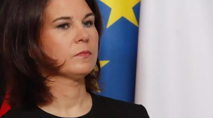 План против РФ сорван: попытка «прогнуть» Венгрию обернулась против Бербок План против РФ сорван: попытка «прогнуть» Венгрию обернулась против Бербок