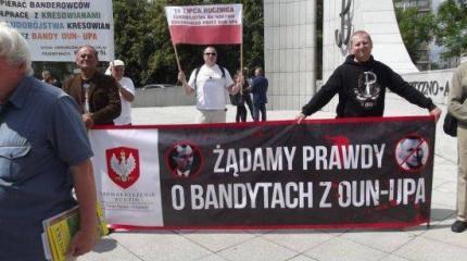 Как поляки и украинцы обиделись друг на друга