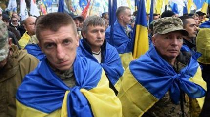 Юлия Гаврильчук. 100 гривен, 50 грамм - АТОшники на гражданке Юлия Гаврильчук. 100 гривен, 50 грамм - АТОшники на гражданке
