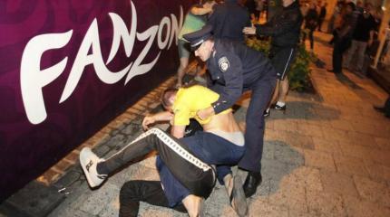 Между украинскими и польскими болельщиками состоялась "битва за Львов"