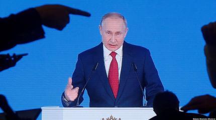 Либералы услышали в выступлении Путина тайное послание Либералы услышали в выступлении Путина тайное послание
