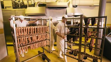 Хлорированных кур и гормональных стейков в Европе не будет. Пока Хлорированных кур и гормональных стейков в Европе не будет. Пока