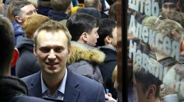 Атака Навального — блестящая попытка обелить Медведева