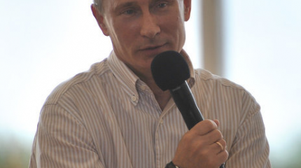 Путин планирует будущее, основываясь на уроках прошлого Путин планирует будущее, основываясь на уроках прошлого