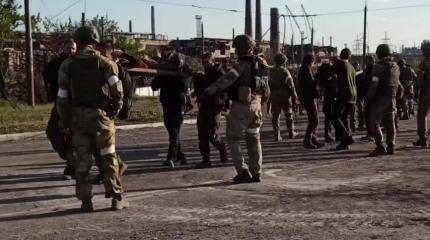 Официальный Киев не находит смелости признать капитуляцию украинских военных в Мариуполе. Официальный Киев не находит смелости признать капитуляцию украинских военных в Мариуполе.