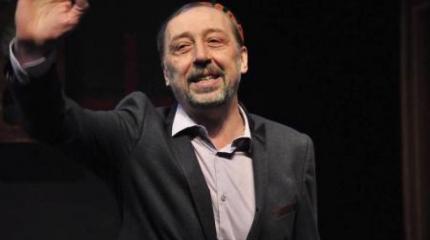 Николай Коляда: «Вы же интеллигентные люди, а сносите памятники!» Николай Коляда: «Вы же интеллигентные люди, а сносите памятники!»