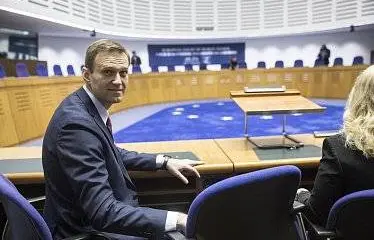 «Чему так радуется Навальный?». Оппозиционер снова обманывает сторонников