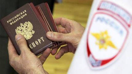 Путин снабдит российскими паспортами весь Донбасс Путин снабдит российскими паспортами весь Донбасс