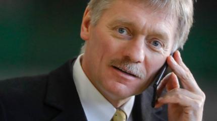 Песков: Россия не будет под давлением делать шаги навстречу Западу