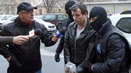 СМИ сообщили о смерти хакера, взломавшего почту Клинтон СМИ сообщили о смерти хакера, взломавшего почту Клинтон