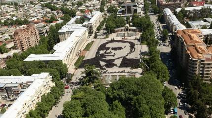 Азербайджан нужен России, а Россия -- Азербайджану