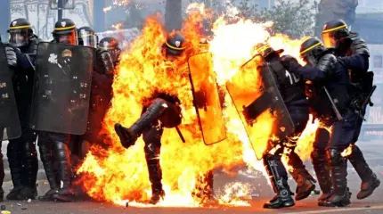 Во Франции олигархи готовят свой Майдан Во Франции олигархи готовят свой Майдан