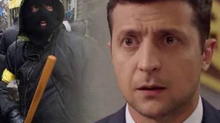 Украинские ультраправые группировки грозят Зеленскому «майданом» Украинские ультраправые группировки грозят Зеленскому «майданом»