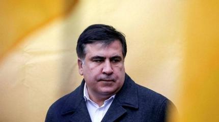 Саакашвили закидали яйцами возле здания суда в Львовской области