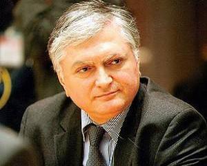 Налбандян разнес в пух и прах доводы Эрдогана и Давутоглу