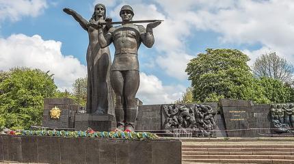 Есть ещё порох и честь. Львовские ветераны восстали против нацистов Есть ещё порох и честь. Львовские ветераны восстали против нацистов