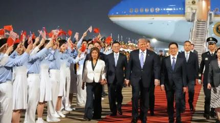 Американский десант в Пекине: Трамп привез внушительную «группу поддержки»
